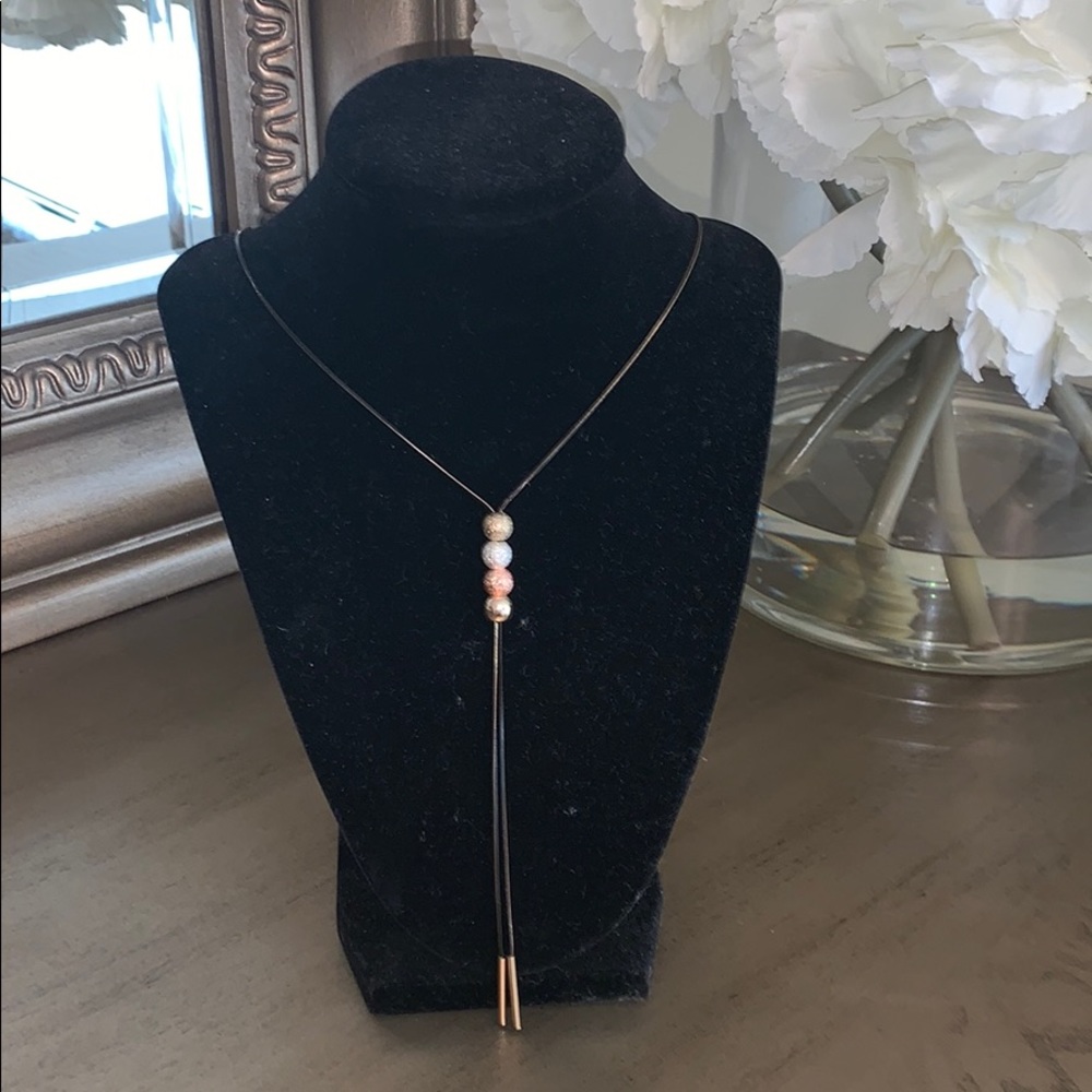 4 bead statement necklace.